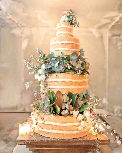 wedding-cake-delesie0143-mwds110843_vert